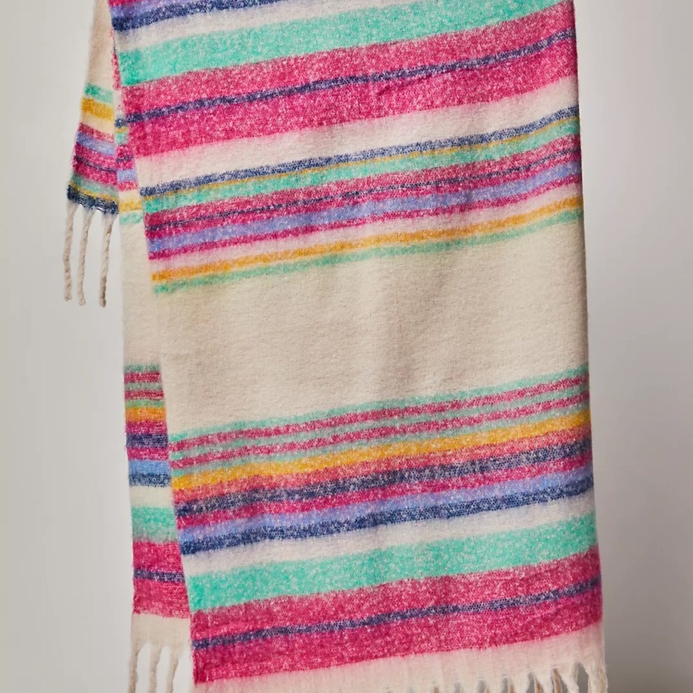 🔥🆕 Free People FP Fringe Striped Throw Blanket🔥 - Picture 2 of 9